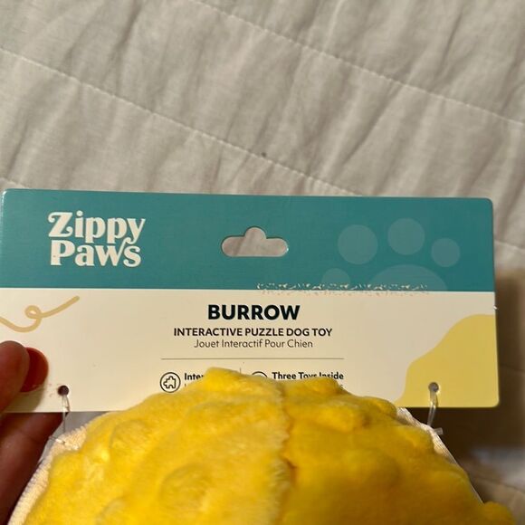 Zippy Paws Burrow Interactive Dog Toy Hide and Seek Squeaky Popcorn Bucket - Picture 11 of 12
